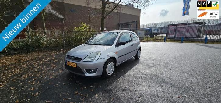 Ford Fiesta 1.25-16V Celebration LEUKE AUTO ZO INGERUILD DUS, Auto's, Ford, Bedrijf, Te koop, Fiësta, Airbags, Metallic lak, Startonderbreker