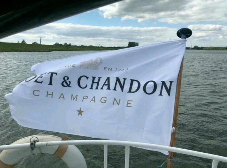 Luxe vlag van MOËT & CHANDON ( ook in zwart)‼️, Diversen, Vlaggen en Wimpels, Nieuw, Ophalen of Verzenden