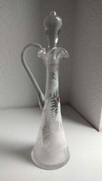 Bijzondere zeer smalle beschilderde karaf c1880 - 1900 beschikbaar voor biedingen