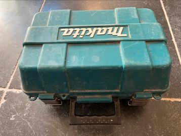 Te koop Makita electrische schaaf Kp 0800 incl systeners beschikbaar voor biedingen