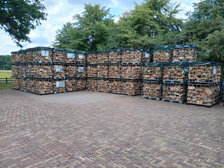 Droog Eiken Brandhout 135 euro( 15% vochtpercentage ), Tuin en Terras, Haardhout, Blokken, Eikenhout, 3 tot 6 m³, Ophalen of Verzenden