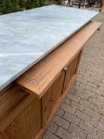 Stoer dressoir kast driedeurs met marmer, Huis en Inrichting, Kasten | Dressoirs, Ophalen, Gebruikt, Teakhout, Landelijk