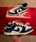 Nike Dunk Low PRM Vintage Navy 10W US / 42 EU Deadstock, Nieuw, Blauw, Ophalen of Verzenden, Sneakers of Gympen