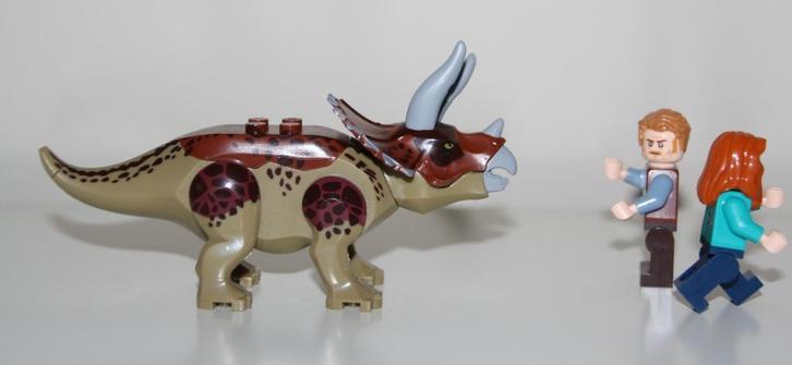 Jurassic Park - World dino dinosaurus Triceratops klein, Kinderen en Baby's, Speelgoed | Actiefiguren, Nieuw, Ophalen of Verzenden