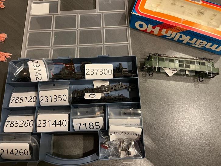 Gebruikte onderdelen marklin 3049 DB br 104 zie omschrijving, Hobby en Vrije tijd, Modeltreinen | H0, Gebruikt, Locomotief, Wisselstroom