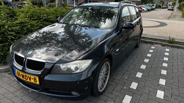 BMW 3-Serie 2.0 I 320 Touring 125KW 2007 Zwart beschikbaar voor biedingen