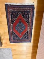 Perzisch tapijt 90x60 cm, Huis en Inrichting, Zo goed als nieuw, Rechthoekig, Rood, 50 tot 100 cm