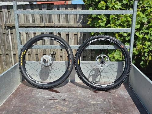 Set tubeless mavic mtb wielen., Fietsen en Brommers, Fietsonderdelen, Zo goed als nieuw, Mountainbike, Wiel, Ophalen