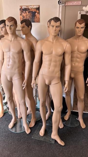 heren etalagepop paspop mannequin gestileerd, Kleding | Dames, Overige Dameskleding, Nieuw, Ophalen of Verzenden