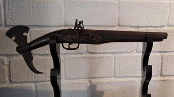 antiek flintlock pistool  beschikbaar voor biedingen