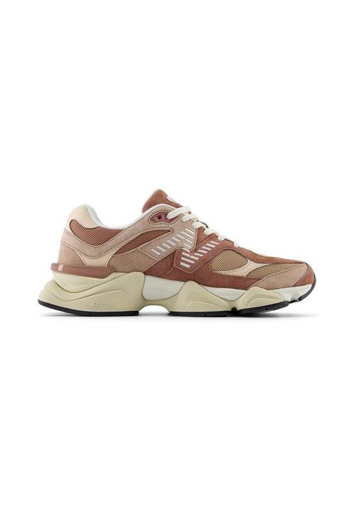 New Balance U9060EEH ‘Sparrow Flat Taupe’ - maat 45.5, Kleding | Heren, Schoenen, Nieuw, Sneakers of Gympen, Bruin, Ophalen of Verzenden