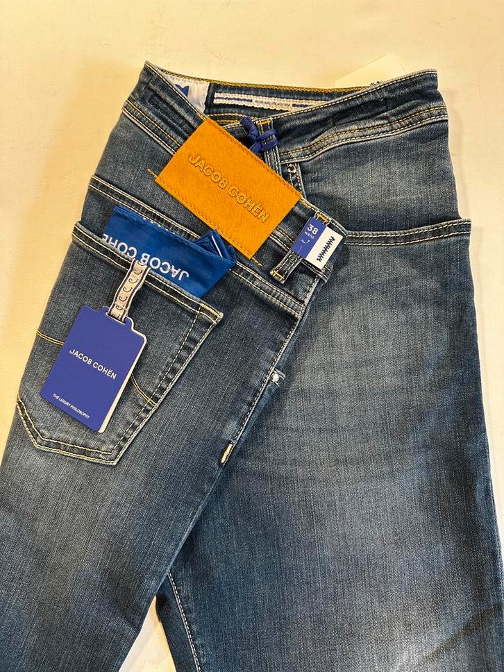 #3965. Jeans van Jacob Cohen. Maat 38 model Nick, Kleding | Heren, Spijkerbroeken en Jeans, Nieuw, W36 - W38 (confectie 52/54)