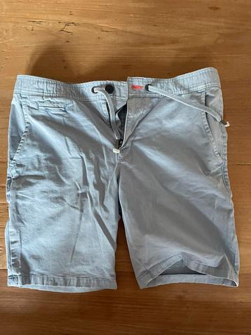 Superdry shorts maat XL slechts een keer gedragen beschikbaar voor biedingen