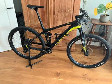 Lux CF 8.0 Pro Race | L | SID XX & XR1501 (of RS1 & XRC1200) beschikbaar voor biedingen