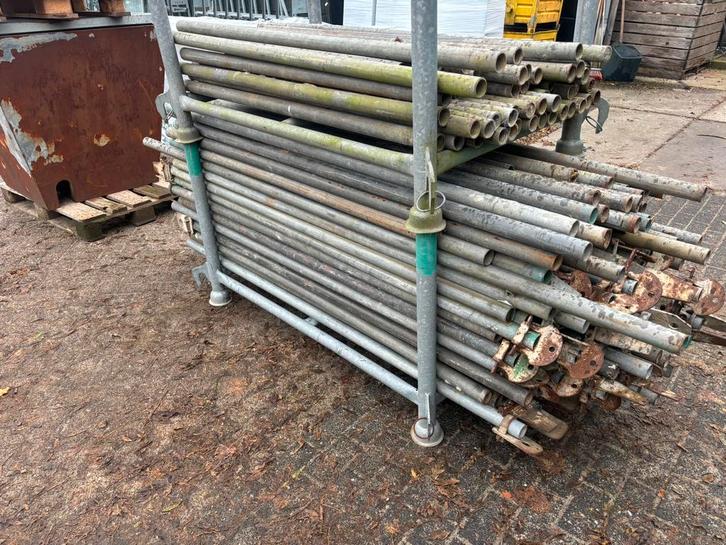 Ca. 275 korte Gebruikte Steigerbuizen deels met muurlip!, Doe-het-zelf en Verbouw, Steigers, Gebruikt, Gevelsteiger, 2 tot 5 meter