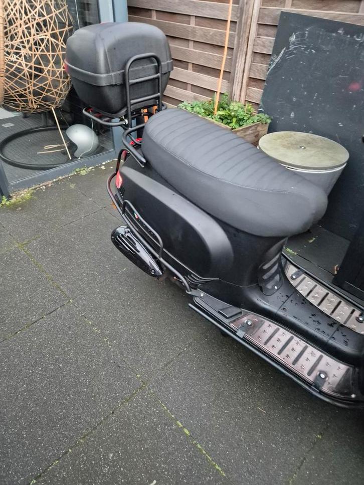 Senzo Rivalux Special S - bj 2021 km stand 8200, Fietsen en Brommers, Brommeronderdelen | Snorfietsen, Gebruikt, Overige merken