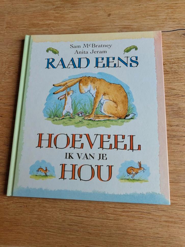 Raad eens hoeveel ik van je hou - Kinderboek, Boeken, Kinderboeken | Baby's en Peuters, Zo goed als nieuw, 2 tot 3 jaar, Uitklap-, Voel- of Ontdekboek