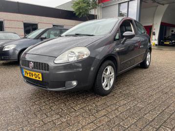 Fiat Grande Punto 1.4 Dynamic automaat 82000 beschikbaar voor biedingen