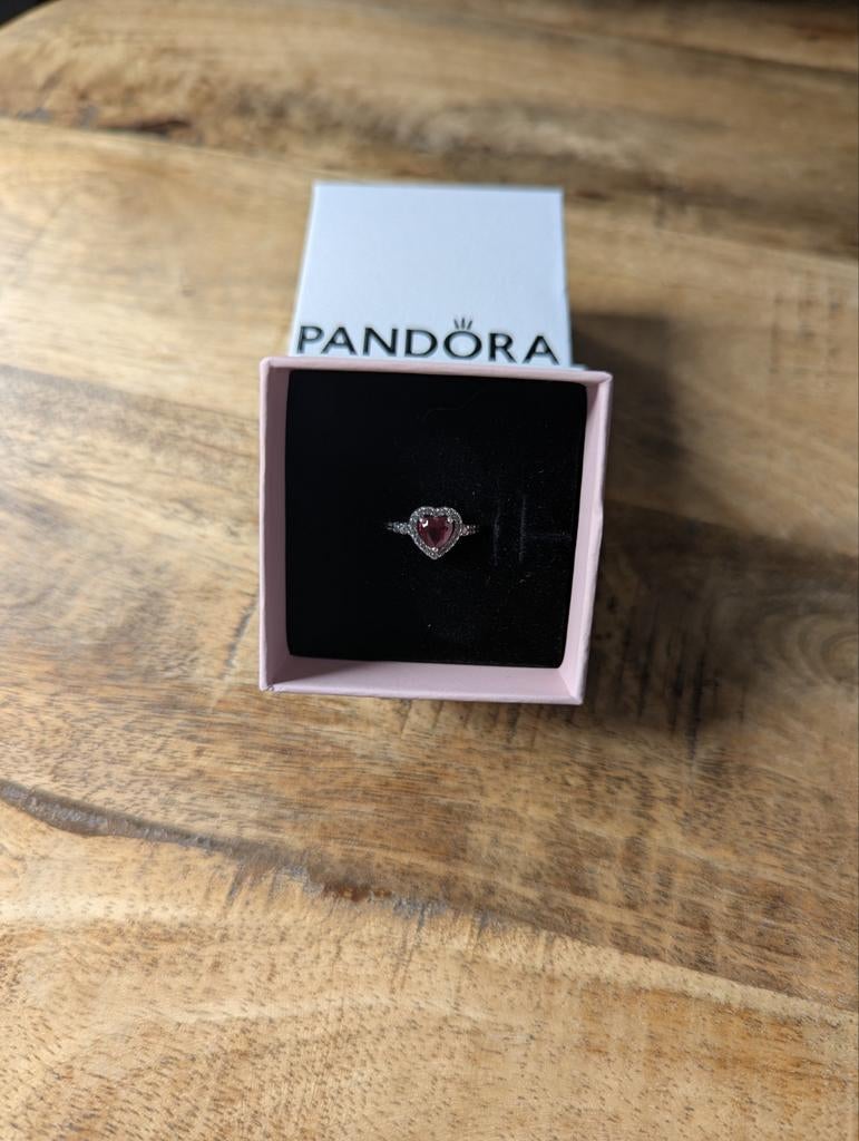 Pandora ring hartje, Ophalen of Verzenden, Zo goed als nieuw, Dame, Zilver