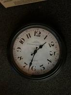 Mooie wandklok, Ophalen, Zo goed als nieuw, Wandklok