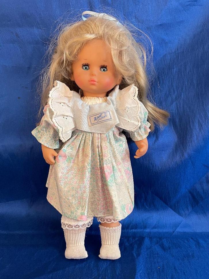 Pop Zapf Creation 33 cm., Verzamelen, Poppen, Gebruikt, Pop, Verzenden