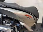 HONDA SH 300i / ABS (bj 2019), Motoren, Scooter, HONDA, Bedrijf, Onbekend