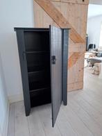Houten kast van Woood, Gijs - Stijlvol en praktisch!, Huis en Inrichting, Ophalen, Zo goed als nieuw