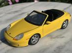 Porsche 996 cabrio, UT models 1 op 18, Hobby en Vrije tijd, Modelauto's | 1:18, Ophalen, Zo goed als nieuw, Auto, UT Models