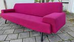 Cloak Sky | 4 zits | Roze wol Kvadrat Hallingdal, Modern design Havee Hans Daalder, Info@andriesign.nl, Driepersoons, 75 tot 100 cm