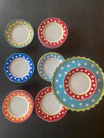 OILILY SERVIES /  ontbijtborden 16 stuks en dinerborden 2, Huis en Inrichting, Keuken | Servies, Ophalen of Verzenden, Zo goed als nieuw