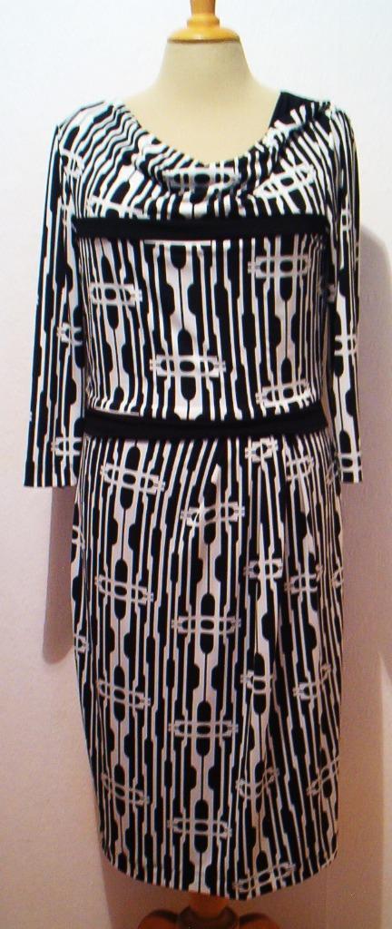 Mooi zwart/wit print jurkje van Mart Visser! M, Kleding | Dames, Jurken, Zo goed als nieuw, Maat 38/40 (M), Overige kleuren, Onder de knie