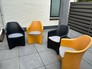Hartman kuip tuinstoelen gekleurd beschikbaar voor biedingen