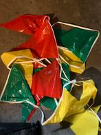 Vlaggen slinger rood, geel en groen, Diversen, Vlaggen en Wimpels, Ophalen of Verzenden, Zo goed als nieuw