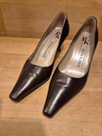 Peter Kaiser pumps. Donkerbruin. 36, Kleding | Dames, Schoenen, Ophalen of Verzenden, Zo goed als nieuw, Bruin