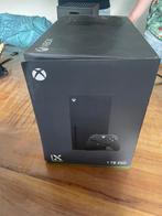 Microsoft X Box Series X 1 TB plus extra controller, Spelcomputers en Games, Ophalen of Verzenden, Zo goed als nieuw