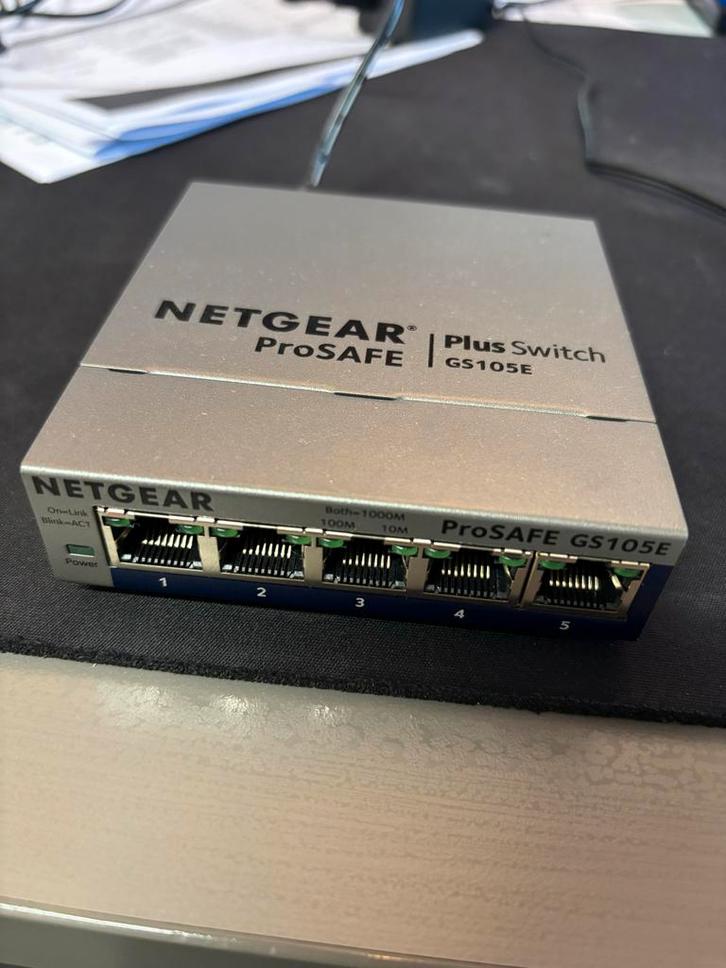 Netgear Prosafe GS105E Switch - 5 Poorten, Computers en Software, Netwerk switches, Gebruikt, Ophalen