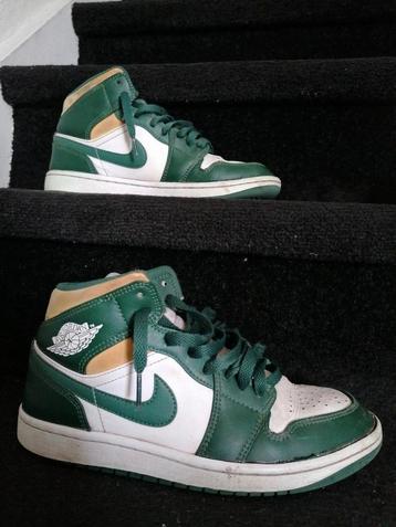 Air Jordan 1 Mid Sonic – maat 40 – Wit, Geel, Groen beschikbaar voor biedingen