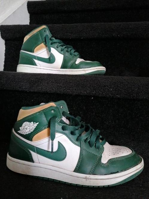 Air Jordan 1 Mid Sonic – maat 40 – Wit, Geel, Groen, Kleding | Heren, Schoenen, Zo goed als nieuw, Ophalen of Verzenden