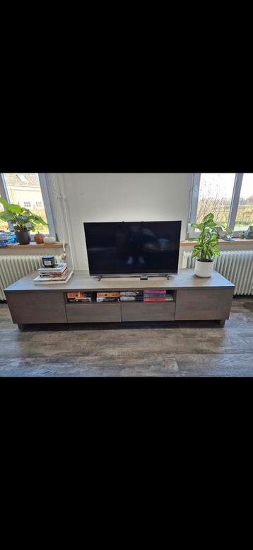 Tvmeubel van Goossens wonen grijs