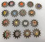 17x Duitse politie pet emblemen, Verzamelen, Militaria | Algemeen, Ophalen, Overige soorten, Overige gebieden, Embleem of Badge
