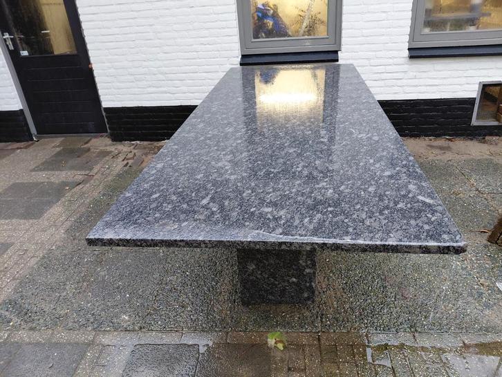 Stenen tuintafel - Rechthoekig, Tuin en Terras, Tuintafels, Gebruikt, Rechthoekig, Overige materialen, Ophalen of Verzenden