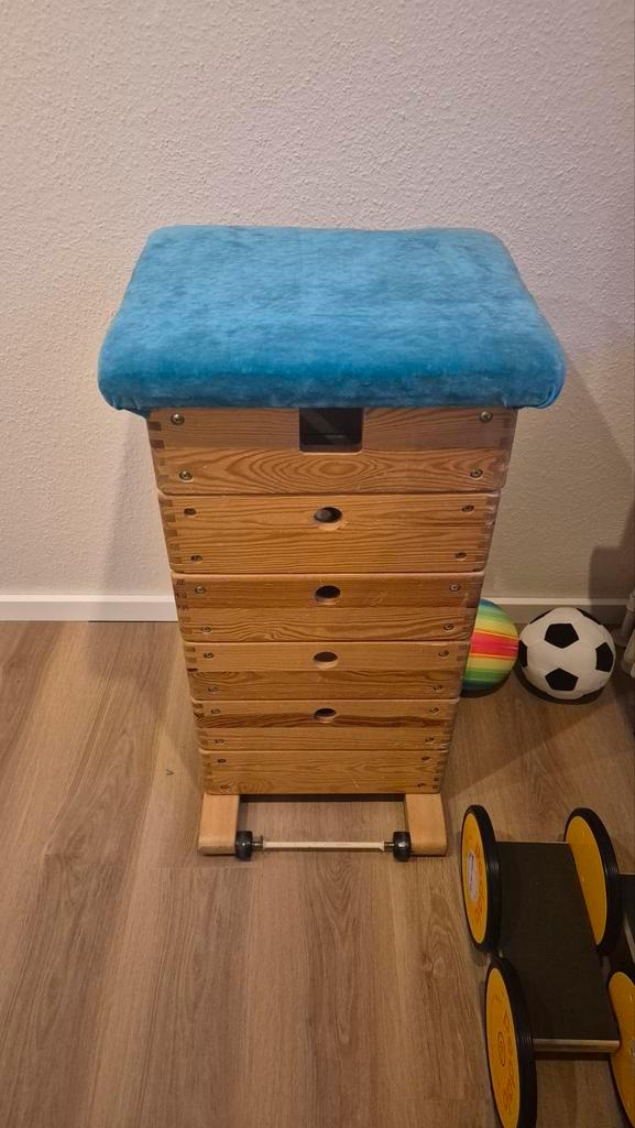 Vintage Gymkast met blauw zitkussen, Huis en Inrichting, Stoelen, Ophalen of Verzenden