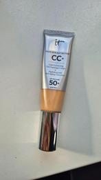 It Cosmetics CC+ Cream Medium, Gehele gezicht, Beige, Ophalen of Verzenden, Zo goed als nieuw