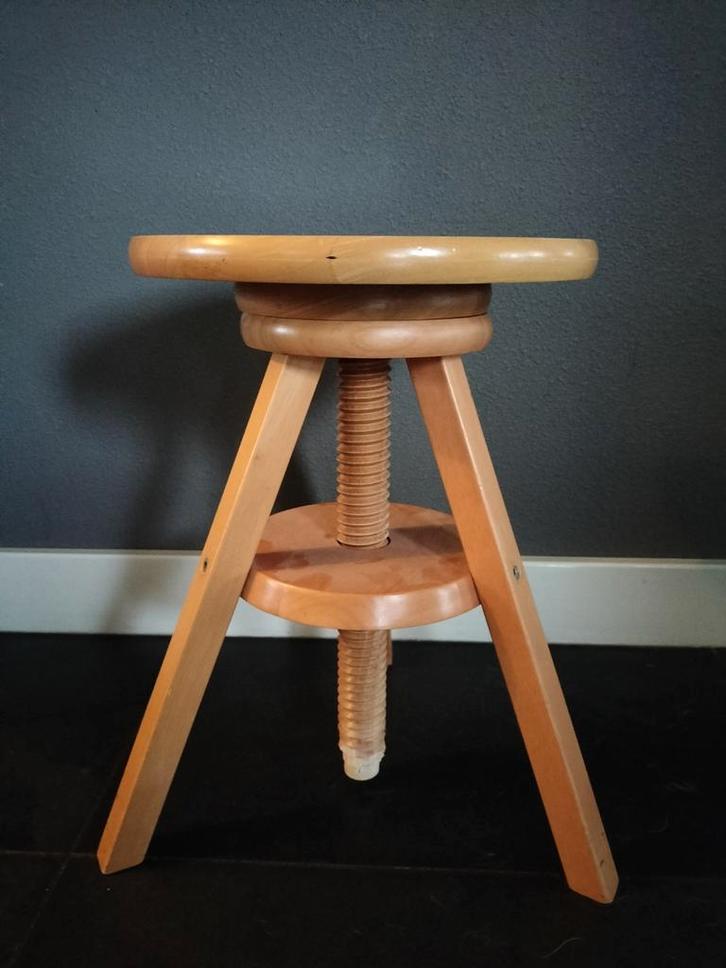 Houten kruk met verstelbare hoogte Ikea draaikruk, Huis en Inrichting, Stoelen, Gebruikt, Eén, Hout, Bruin, Ophalen