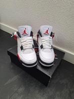 Air Jordan 4 Retro Red Cement.  Maat 42,5, Sport en Fitness, Basketbal, Schoenen, Zo goed als nieuw, Ophalen