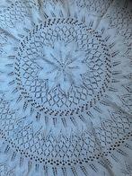 Handgemaakt rond wit kleed, Ophalen of Verzenden, Zo goed als nieuw, Rond