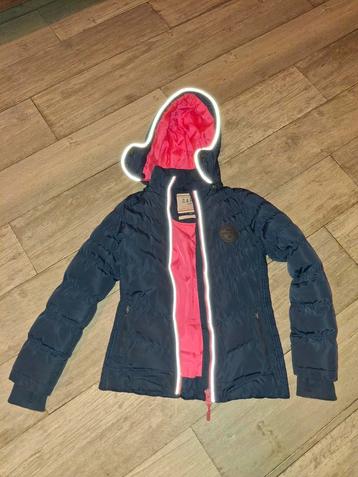 Mooie donker blauwe Cars Winterjas Meisje Maat 10 (140) beschikbaar voor biedingen
