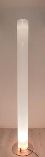 Flos Stylos vloerlamp, Huis en Inrichting, Lampen | Vloerlampen, Metaal, 150 tot 200 cm, Zo goed als nieuw, Ophalen
