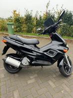 Gilera runner 180cc in show staat NL MOTOR KENTEKEN, Fietsen en Brommers, Scooters | Piaggio, Ophalen, Zo goed als nieuw, Overige modellen
