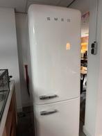 Smeg koelkast, 200 liter of meer, 60 cm of meer, Zo goed als nieuw, Met vriesvak